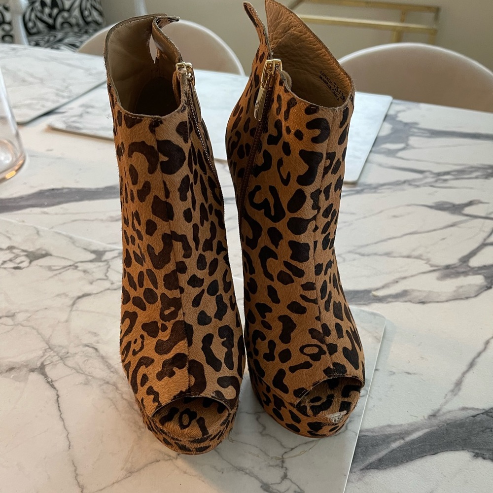 Chinese laundry hidden platform peep toe bootie colab with Kristin Cavallari.
